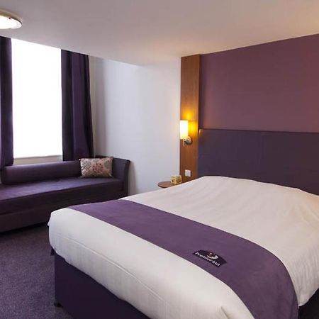 Premier Inn Swanley Екстериор снимка