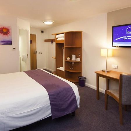 Premier Inn Swanley Екстериор снимка