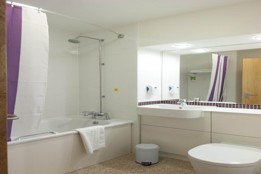 Premier Inn Swanley Екстериор снимка