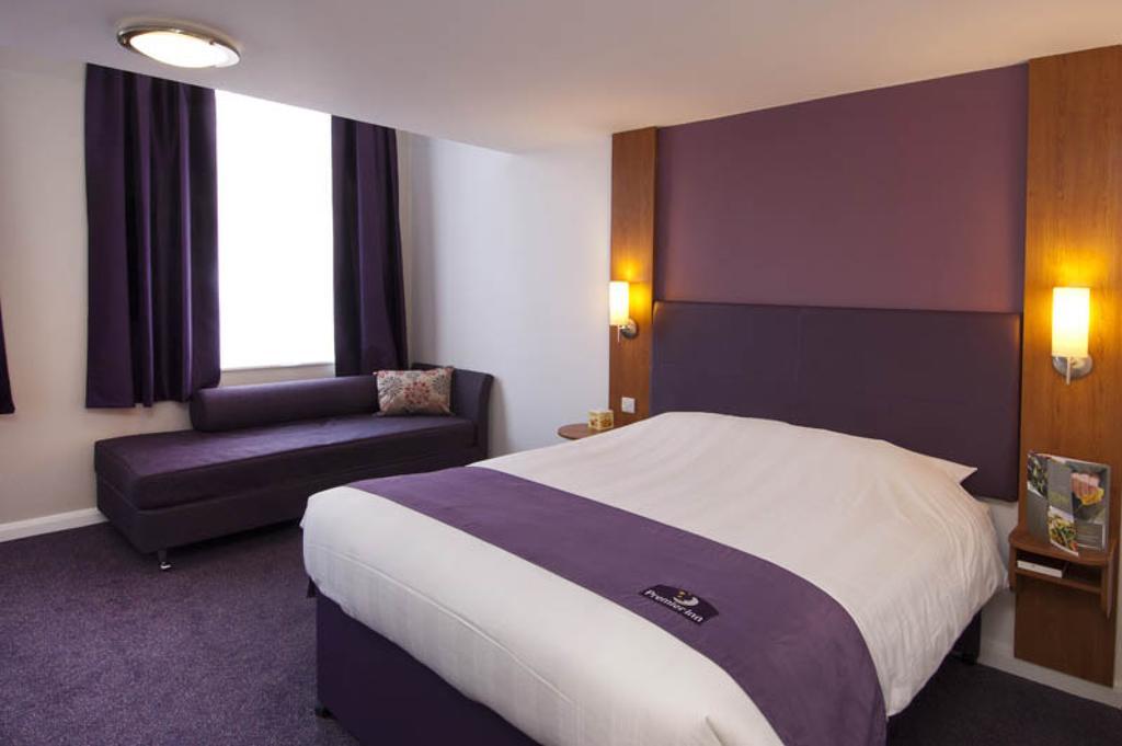 Premier Inn Swanley Екстериор снимка
