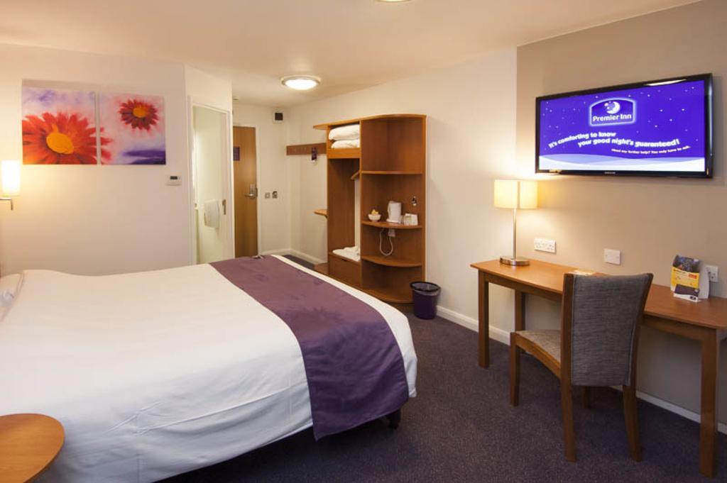 Premier Inn Swanley Екстериор снимка