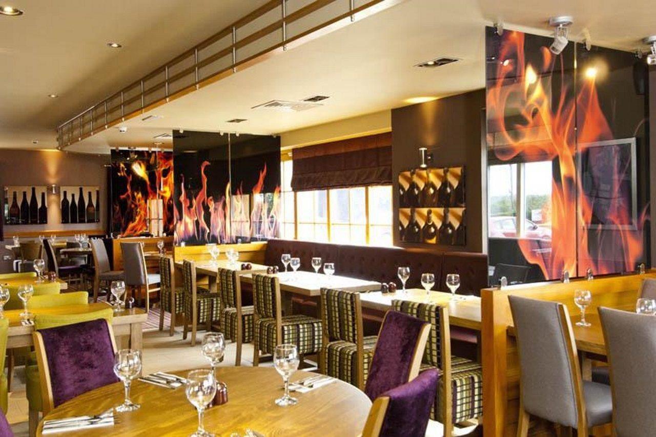 Premier Inn Swanley Екстериор снимка