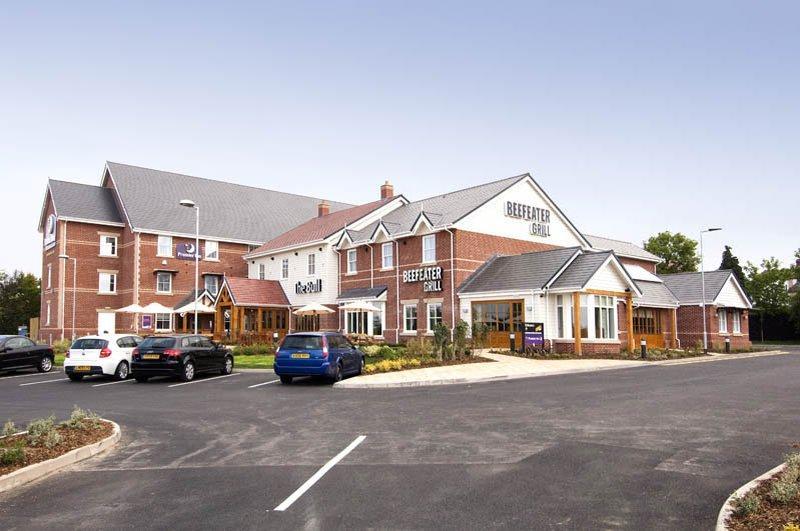 Premier Inn Swanley Екстериор снимка